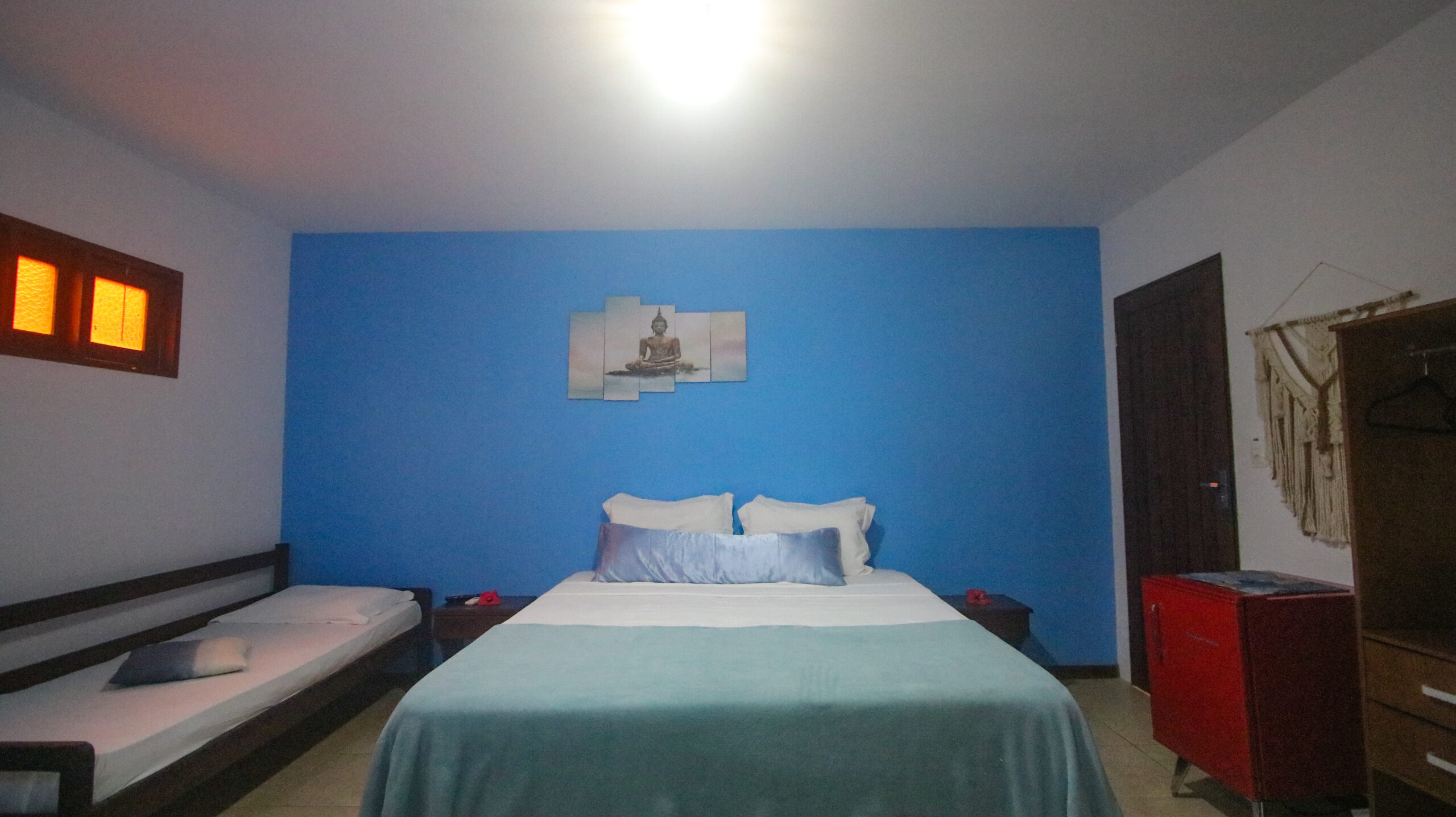 Quarto Quadrúplo com Varanda (8)